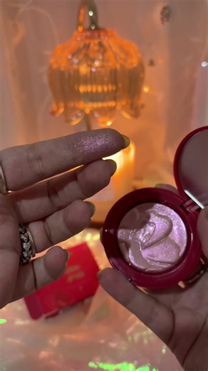 Iluminador Niina Secrets Soft Petals — review e swatches