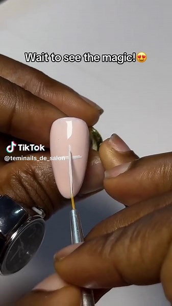 Mickey Mouse Nail Art Tutorial: Pop Art Designs