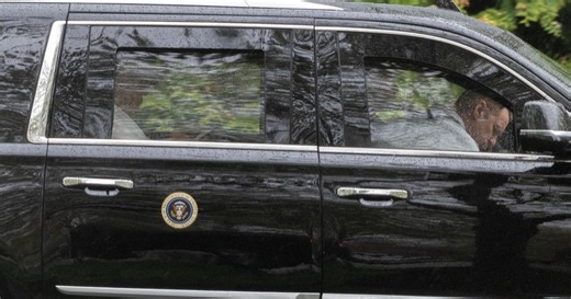 Trump Skips Easter Church to Take Self-Worship Tour of D.C.