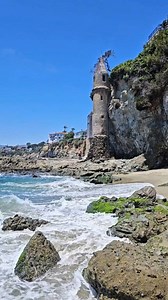 📍Victoria Beach en Laguna Beach, California, es la playa perfecta para visitar este verano en pareja, familia o amigos. #beachvibes #verano2025 #elviajedekarla #fyp #beach #beachday #victoriabeach #lagunabeach #california #viral #reelsfacebook | Karla Castillo