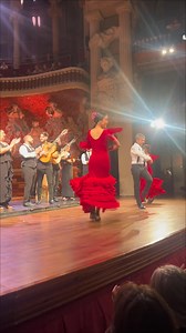 🇪🇸 ¿Sabías que el flamenco es Patrimonio Cultural Inmaterial de la Humanidad por la UNESCO? No es solo un espectáculo: es una tradición viva que se transmite de generación en generación. 🇬🇧 Did you know flamenco is a UNESCO Intangible Cultural Heritage? It’s not just a show — it’s a living tradition passed through generations. 🎟️ Vive este patrimonio en directo → link en bio #DidYouKnow #FlamencoFacts #GranGalaFlamenco #SpanishCulture #LiveFlamenco | Barcelona y Flamenco