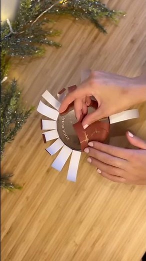 How to wrap cylindrical gifts 🎁