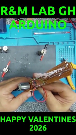 Mind-blowing DIY Arduino POV Display! 🌹✨ #Shorts #Arduino