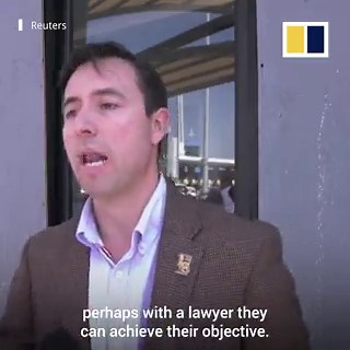 Russians at the US-Mexico border are upset that, unlike Ukrainians, they cannot enter the United States. Some Ukrainians have been granted ‘humanitarian parole’ to stay in the US for a year.