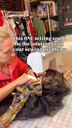 Amber Watts | Teaching beginners how to sew & design on Instagram: "Let’s talk about tension👇🏻 ‼️‼️‼️‼️ 👉🏻Tension on a sewing machine is the amount of thread that passes through the machine to create a stitch: ✨Tighter stitches: Have less thread in the stitch ✨Looser stitches: Have more thread in the stitch 👇🏻👇🏻👇🏻 The ideal tension setting is when the top and bottom threads meet in the middle of the fabric. The top thread tension is usually controlled by a dial on the machine. The bott