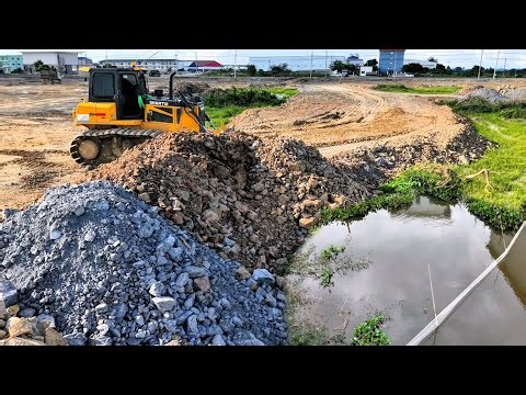Perfectly Dozer Amazing SHANTUI DH17C3 Pouring Soil,Filling More,Working Building Using Water Stone