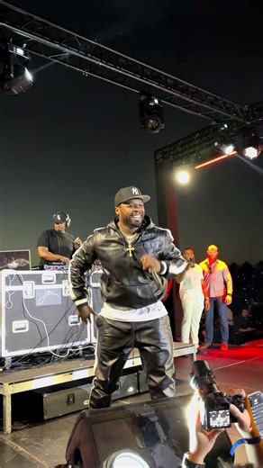 50 Cent Front row in Florida when the beat finally dropped #music