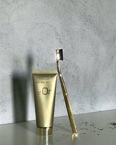 GOLD POWER. ✨✨✨ Our d’Or toothpaste has one exquisite and precious...