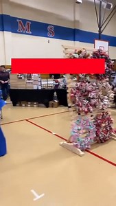 The Santa Claus Arts & Crafts Show is the most festive shopping around! 🎅🛍️ Click the link in bio to find more Christmas fun in Santa Claus, Indiana. #crafts #craftshow #artsandcrafts #handmade #handcrafted #artisan #christmas #christmasshopping #santaclausindiana | Santa Claus, Indiana