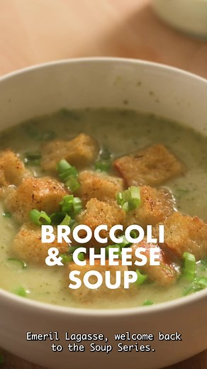 Delicious Broccoli and Cheddar Cheese Soup Recipe