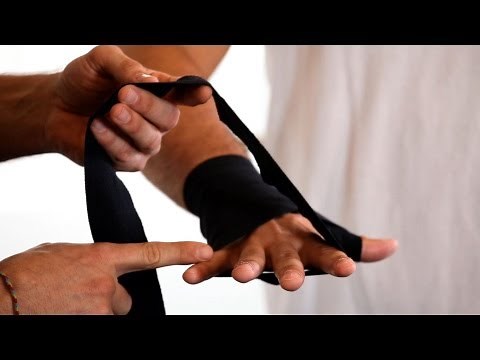 2 Best Ways to Wrap Your Hands | Boxing Lessons