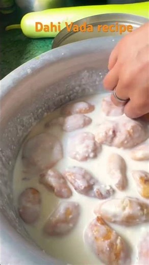 # aise banaye khane vale bar bar mangenge # dahi Vada recipe