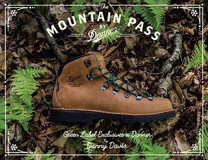 We teamed up with pro snowboarder and US Olympian Danny Davis to build a limited-edition boot. The Mountain Pass Danny Davis GLX is now available in select retailers and online. Learn more - danner.com/snowpack. | Danner