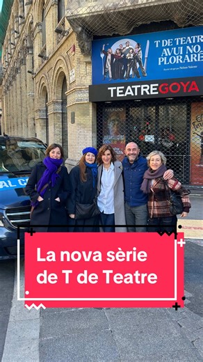 25 anys després de l’èxit de “Jet lag”, el grup d’actrius de T de Teatre tornen a 3Cat amb una nova sèrie. Carme Pla, Mamen Duch, Marta Pérez i Àgata Roca tornaran a fer riure parlant de les coses que els passen a les dones de la seva edat. Però ja no tenen 30 anys, sinó que s’acosten als 60. Mira el capítol d’#AlCotxe3Cat a la plataforma 3Cat