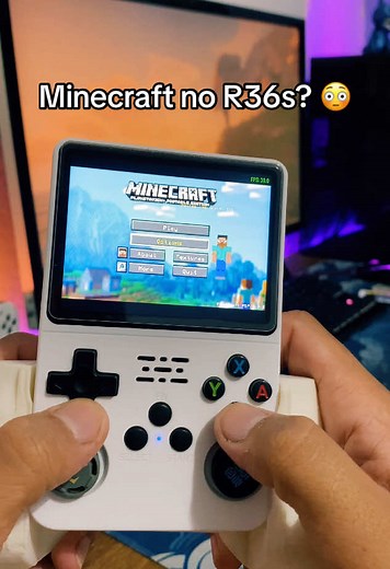 Exploring Minecraft on R36s Portable Console
