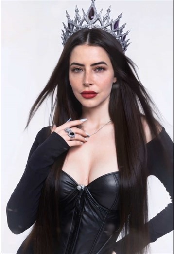 Transformative Crow Queen Makeup Tutorial