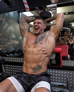 826K views · 17K reactions | Triceps & BicepsSave & smash this mass building arms workout! 1) Overhead DB Extensions - 4 x 8-10 2) Standing EZ Bar Curls - 4 x 8-10 3) Close Grip Smith Machine - 4 x 10-12 4) Incline Bench DB Curls - 4 x 10-12 5) Cable Long Rope Extensions - 4 x 10-12 6) Cable Rope Extensions - 4 x 10-12 (90sec Rest Between Sets & 2min Between Exercises, DON’T BE A B*TCH) #biceps #triceps #workout | Ross Dickerson | Facebook