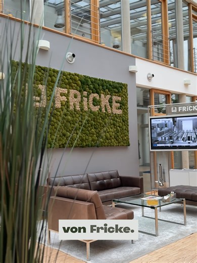 Anzeige I Mach Technik, die jeder braucht ⚙️ Fricke baut Anlagen für Produkte, die täglich genutzt werden – von Lebensmitteln bis Kosmetik. Hinter diesen Maschinen steckt jede Menge Technik. Und genau die lernt man hier von Grund auf 💡 Die Ausbildung zum Mechatroniker bietet dir den Einstieg in Mechanik, Elektronik und moderne Anlagentechnik – mitten in der Praxis. Bist du auf der Suche nach einer Ausbildung? Dann werde Teil des Teams und entwickle die Technik, die hinter den Produkten steckt,