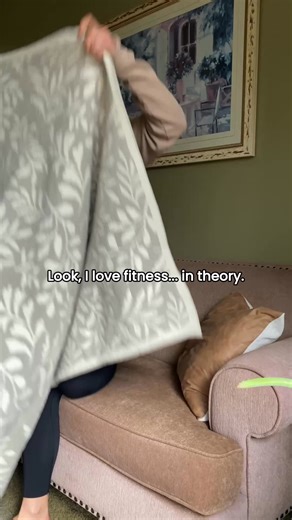 10K views · 1K reactions | Who said cardio couldn’t be quick? A 5-min workout 3x a week is what you need to reach your fitness goals with CAROL Bike´science-backed workouts. ✔️Gets you fit - improve your fitness by 12% in just 8 weeks ✔️Saves you time - your cardio done in just 15 minutes a week ✔️Approved and loved by biohackers, doctors and athletes alike | CAROL Bike | Facebook