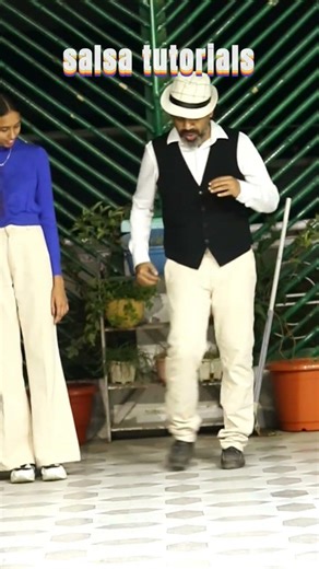Some Easy Salsa Dance steps - Tutorial - side rock together 🤩 #dance #salsa