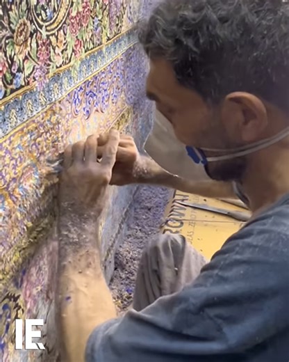 Persian silk rugs blend vibrant colors, intricate designs, and luxurious textures, showcasing timeless artistry and cultural heritage through skilled craftsmanship. 🎥 : Instagram/javaher_silkrug | Interesting Engineering