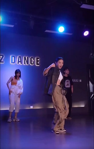 4.8K views · 139 reactions | 99 Dance Studio - #Yzz #hiphop | 1M Dancer Club | Facebook