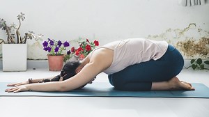 7 Yoga Poses for Beginners That Will Transform Your Body and Your Mind