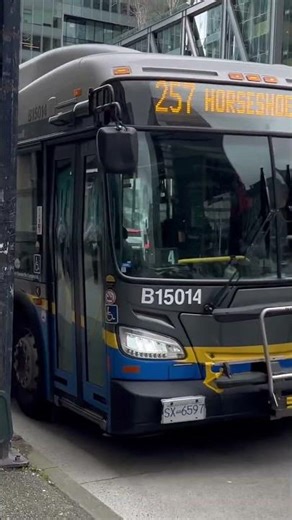 TransLink B15014 2015 New Flyer XDE60 in Downtown Vancouver