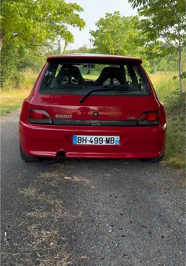 Revivez les Années 90 avec la Clio 16S