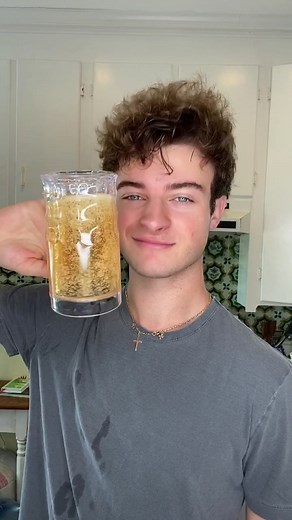 Fake cup PRANK on my dad 😂 his face at the end @adamguildlol