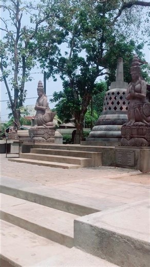 Kotte Temple 🙏 කෝට්ටේ රජමහා විහාරය ☸️ Sri Lanka 🇱🇰 #video #viral #trending #travel #temple