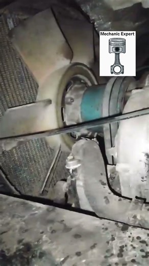 How lock thi engine compression #shortvideo #mechanic Expert