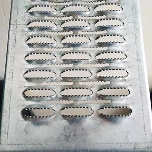 [Hot Item] Galvanized Expanded Steel Grating