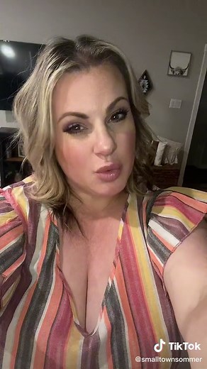 Delightful Curvy Cougar Nicole Compilation