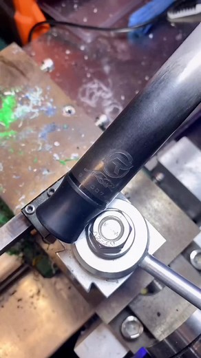 Carbon Fiber Pool Cue Shaft Repair and Maintenance Guide