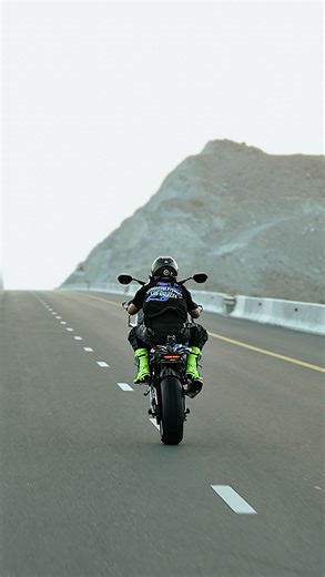 🦅 #m1000rr #s1rrm #bmwm #bimmer #bmwmotorrad #bikelife #bikers #stunts #wheelie #bikereels #agv #s1000rr #ducati #r1 #motogp #toprakrazgatlıoğlu #wsbk #f1 #supercars #sonyalpha | S1rrm