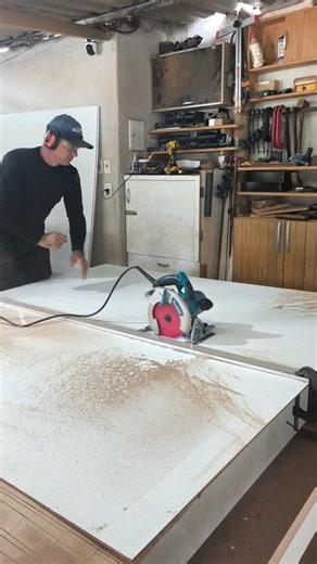 Fazendo CORTE de MDF com serra Makita