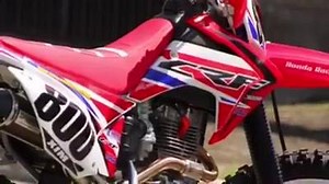 CRF230 2015 moto 0km 2015 sai no valor de R$ 9990,00 Motor 300R R$ 3490,00 Suspensão original preparada R$ 1490,00 Escape único R$1490,00 Kit adesivo com capa de banco R$699,00 Freio R$ 1490,00 Number playt R$80,00 Mangueira aeroquip dianteira R$350,00 Guidon Fat bar R$450,00 protetor de mão R$100,00 | Polaco Motos