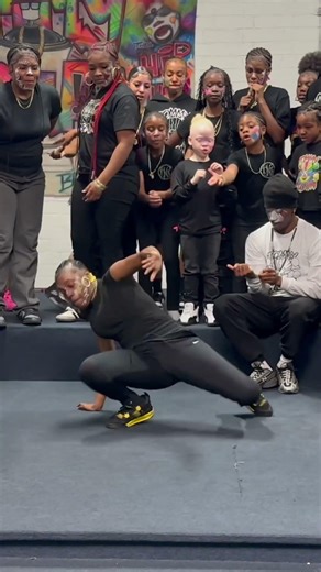 🤩 LadyLOW Turnt The Session Up❗️ #fypシ゚viral #dance | Join BZL Membership NOW❗️ Click Link Below⬇️