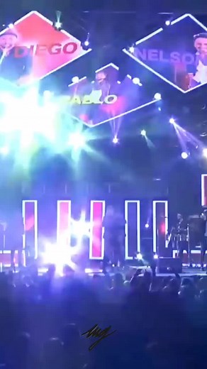 Live Concert Highlights from Grand Bourg in Malvinas Argentinas