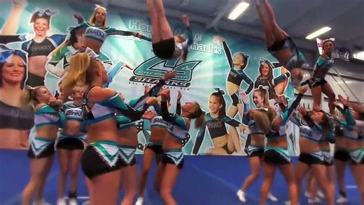 Cheer Squad | show | 2016 | Official Clip - video Dailymotion