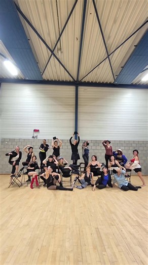 Shout out naar alle top danseressen van de Chair Dance Burlesque chair workshop met Loulou La Belle - Bellydance by Johanna gisteren !! | Johanna Rediers