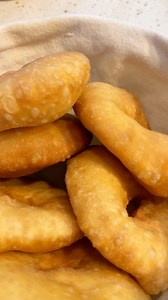 78K views · 1K reactions | Cooking with Trish - Johnny Cakes #johnnycakes #johnnycakerecipe #makingjohnnycake #johnnycakerecipe #easyjohnnycakerecipe #cookingandbakingwithtrish #chickenlegandjohnnycake #easyrecipe #lunchrecipes #chefcooking #foodreels #cookingreels #caribbeanreels #sintmaarten | Foodie Nation | Facebook