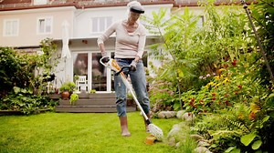 79K views · 1.2K reactions | The perfect match for home gardeners: the compact FSA 45 cordless brushcutter with built-in battery. | STIHL | Facebook