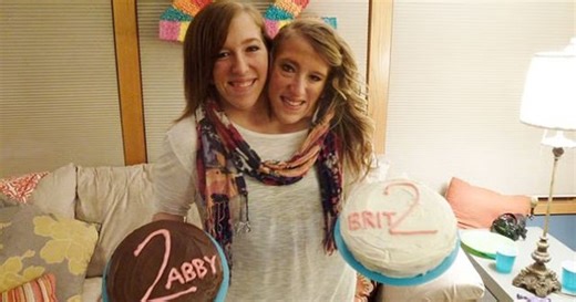 Cặp song sinh dính liền nổi tiếng thế giới được cho là đã có em bé: Họ có thể sinh con như thế nào?