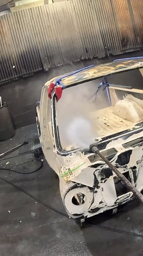 32K views · 3.1K reactions | Pressure washing the paint off this 1970 Chevy blazer after a chemical dip. This video is probably going to upset some people since all the paint didn’t come off but figured I’d show it anyway. Full video will be coming up on this one soon. #chevy #blazer #restoration #classiccars #satisfying #automotive #oddlysatisfying #paint #clean #powerwashing #pressurewashing | Minute_of_dangle | Facebook