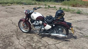 First few miles on the 650 Classic Enfield 😊 #royalenfield #ruroc Roadskin | Back Street Heroes