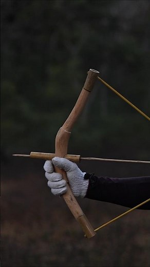 How To Make a Slingshot Out Of Popsicle Sticks #diy #craft ##youtubeshorts #wood #bamboo