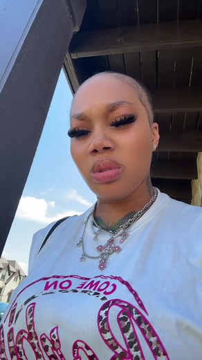 Messy Hairstyles: Embracing the No Edges Look