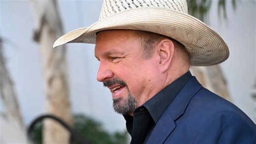 1992 Garth Brooks Hit Was Inspired by the Soft Rock Sounds of This ’70s Legend